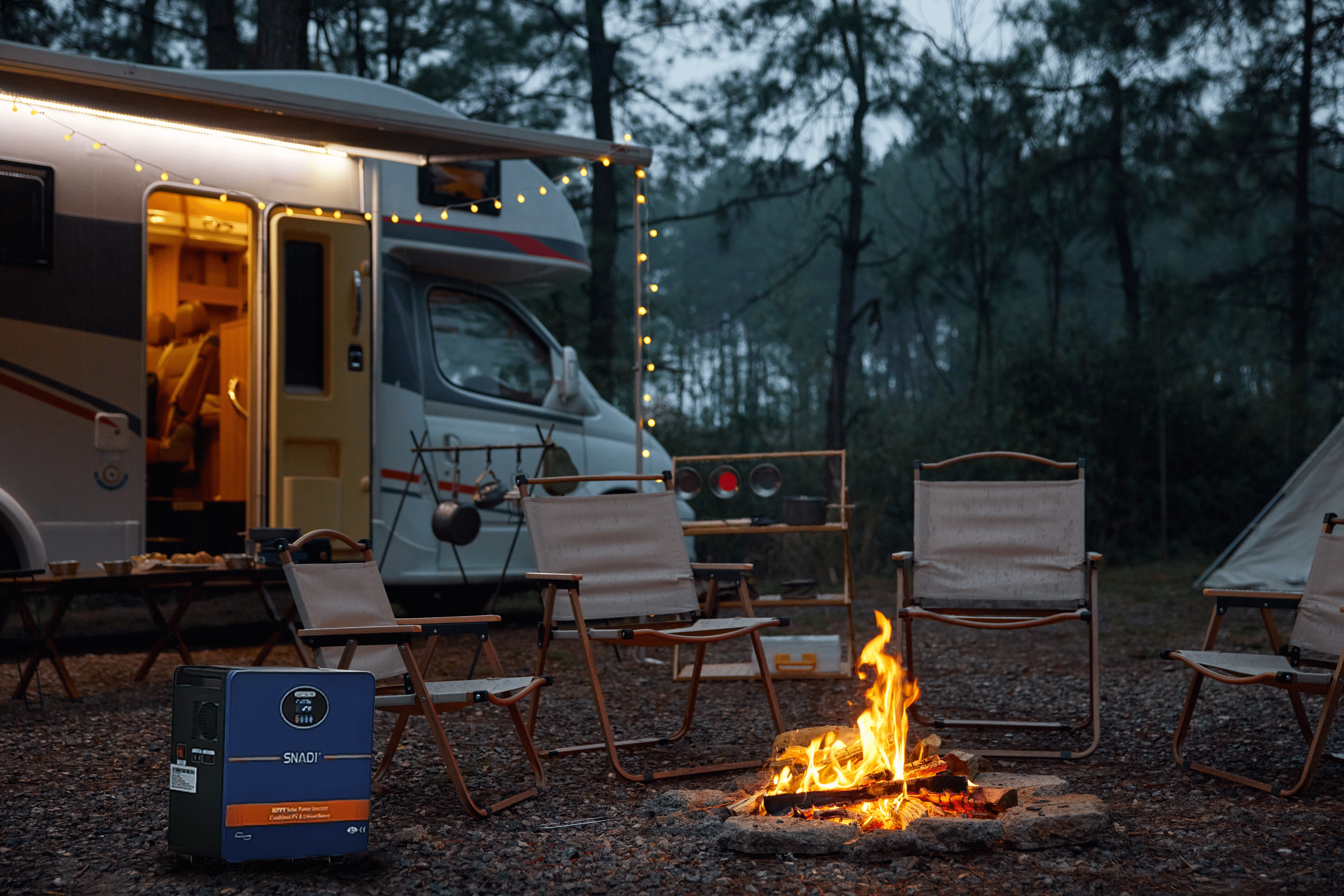 Generador de energía portátil para acampar.